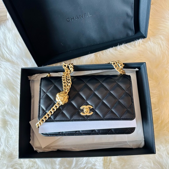 CHANEL CAMELLIA WOC (w Adjustable Chain) - Picture 8 of 16